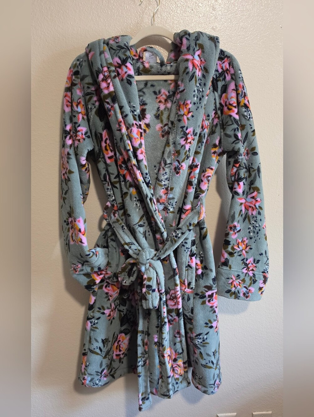 Vera Bradley Plush Extreem Fleece Hooded Boho Robe, Large/XL